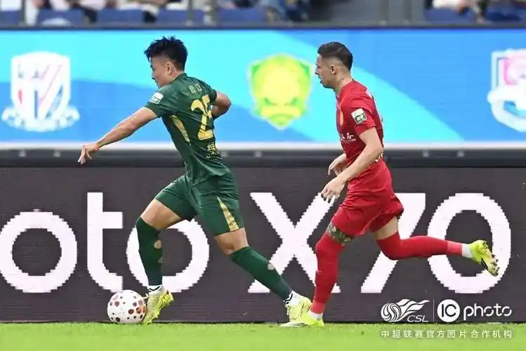 雨燕正在直播NBA赛场